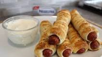 Easy Hot Dogs in a Blanket Easy Hot Dogs in a Blanket