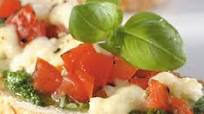 Bruschetta à la Mozzarella et au Pesto Bruschetta à la Mozzarella et au Pesto