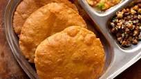 Singhare ke atte ki puri Singhare ke atte ki puri