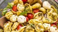 Easy Pesto Tortellini Pasta Salad Easy Pesto Tortellini Pasta Salad