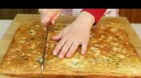 Focaccia fatta in casa ricetta facile e veloce Focaccia fatta in casa ricetta facile e veloce