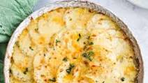 Cheesy Scalloped Potatoes Cheesy Scalloped Potatoes