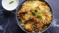 Chicken Dum Biryani (Hyderabadi) Chicken Dum Biryani (Hyderabadi)