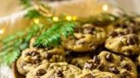 Spiced Holiday Chocolate Chip Cookies Spiced Holiday Chocolate Chip Cookies