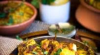 Aloo-Gobi (Spicy Cauliflower Potato Curry) Aloo-Gobi (Spicy Cauliflower Potato Curry)