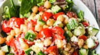 Easy Mediterranean Chickpea Salad Easy Mediterranean Chickpea Salad