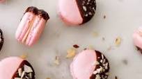 Strawberries and Cream French Macarons Strawberries and Cream French Macarons