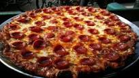 How to Make Chicago-Style Thin Crust Pizza How to Make Chicago-Style Thin Crust Pizza