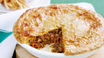 Beef and vegetable pie Beef and vegetable pie
