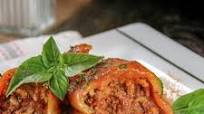 Stuffed Peppers with Ground Beef and Rice Stuffed Peppers with Ground Beef and Rice
