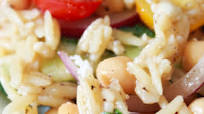 Healthy Mediterranean Salad with Chickpeas Healthy Mediterranean Salad with Chickpeas