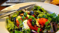 Caprese Salad with Baby Greens Caprese Salad with Baby Greens