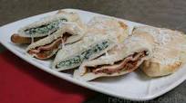Pepperoni and Mozzarella Calzone Recipe Pepperoni and Mozzarella Calzone Recipe