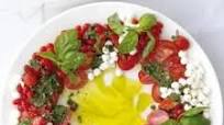 Christmas caprese wreath salad Christmas caprese wreath salad