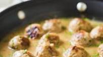 Melt in Mouth Turkey Meatballs With Creamy Gravy Melt in Mouth Turkey Meatballs With Creamy Gravy