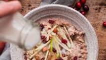 Slow Cooker Steel Cut Oats with Apple and Cranberries Slow Cooker Steel Cut Oats with Apple and Cranberries