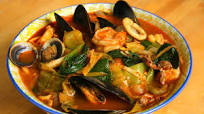 Jjamppong (Spicy mixed-up seafood noodle soup) Jjamppong (Spicy mixed-up seafood noodle soup)