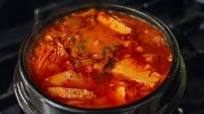 Kimchi Stew (Kimchi Jigae Recipe) Kimchi Stew (Kimchi Jigae Recipe)