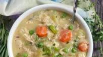 Chicken Pot Pie Soup (Paleo) Chicken Pot Pie Soup (Paleo)