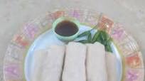 Lumpia Basah Semarang (isi Bengkoang) Lumpia Basah Semarang (isi Bengkoang)