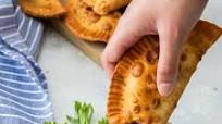 Pepperoni Pizza Empanadas Pepperoni Pizza Empanadas