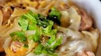 Oyakodon (Japanese Chicken and Egg Rice Bowl) Oyakodon (Japanese Chicken and Egg Rice Bowl)