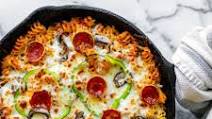 Cheesy Skillet Pizza Pasta Bake Cheesy Skillet Pizza Pasta Bake