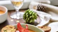 Crema de marisco con tostadas Crema de marisco con tostadas