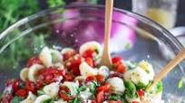 Spinach Pasta Salad with Feta and Tomato Spinach Pasta Salad with Feta and Tomato