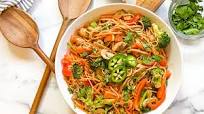 15-Minute Spicy Peanut Soba Noodle Bowl Recipe 15-Minute Spicy Peanut Soba Noodle Bowl Recipe