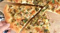 New Haven Style White Clam Pizza New Haven Style White Clam Pizza