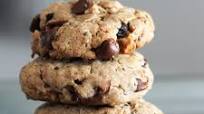 Chia Chocolate Chip Oatmeal Breakfast Cookies (gluten free & packed with omega-3!) Chia Chocolate Chip Oatmeal Breakfast Cookies (gluten free & packed with omega-3!)