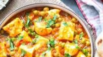 Matar Paneer (Cottage Cheese and Peas Curry) Matar Paneer (Cottage Cheese and Peas Curry)