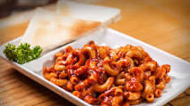 How to Make Spicy Macaroni with Tomato Sauce How to Make Spicy Macaroni with Tomato Sauce