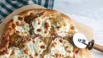 Ham Pineapple Pizza with Coconut Sauce Ham Pineapple Pizza with Coconut Sauce