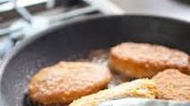 Crispy Pan-Fried Pork Chops Crispy Pan-Fried Pork Chops