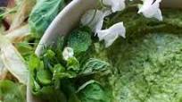Mint and Sweet Pea Guacamole with Sweet Potato Chips Mint and Sweet Pea Guacamole with Sweet Potato Chips
