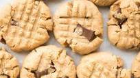 Chocolate Chunk Peanut Butter Cookies Chocolate Chunk Peanut Butter Cookies