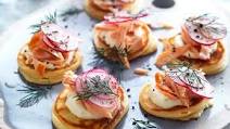 Spelt blini with hot-smoked salmon and crème fraîche Spelt blini with hot-smoked salmon and crème fraîche