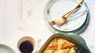 Sausage Gravy Casserole with Cheddar-Cornmeal Biscuits Sausage Gravy Casserole with Cheddar-Cornmeal Biscuits