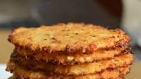 Cauliflower Parmesan Crisps Cauliflower Parmesan Crisps