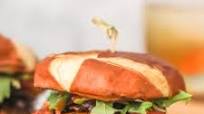 How to Make Simple Irish Pub Burgerr How to Make Simple Irish Pub Burgerr