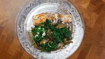 Low FODMAP Sesame Salmon With Oyster Mushrooms and Spinach Low FODMAP Sesame Salmon With Oyster Mushrooms and Spinach