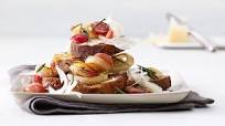 Crostini mit Gruyère und Trauben Crostini mit Gruyère und Trauben