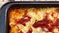 Easy Detroit Style Pizza Easy Detroit Style Pizza