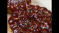 Easy Cake Mix MINI BUNDTS - DASH Mini Bundt Cake Maker Recipe Easy Cake Mix MINI BUNDTS - DASH Mini Bundt Cake Maker Recipe