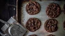 Malted Hazelnut & Nutella Chocolate Chip Cookies Malted Hazelnut & Nutella Chocolate Chip Cookies