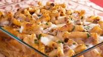 Pasta pasticciata al forno con besciamella Pasta pasticciata al forno con besciamella