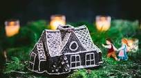 Gingerbread House Bundt Cake Gingerbread House Bundt Cake