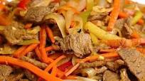 CHOP SUEY DE TERNERA CHINO CHOP SUEY DE TERNERA CHINO